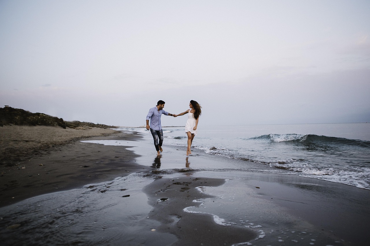 valentines day background, couple, beach, walking, holding hands, sea, outdoors, secluded beach, nature, landscape, having fun